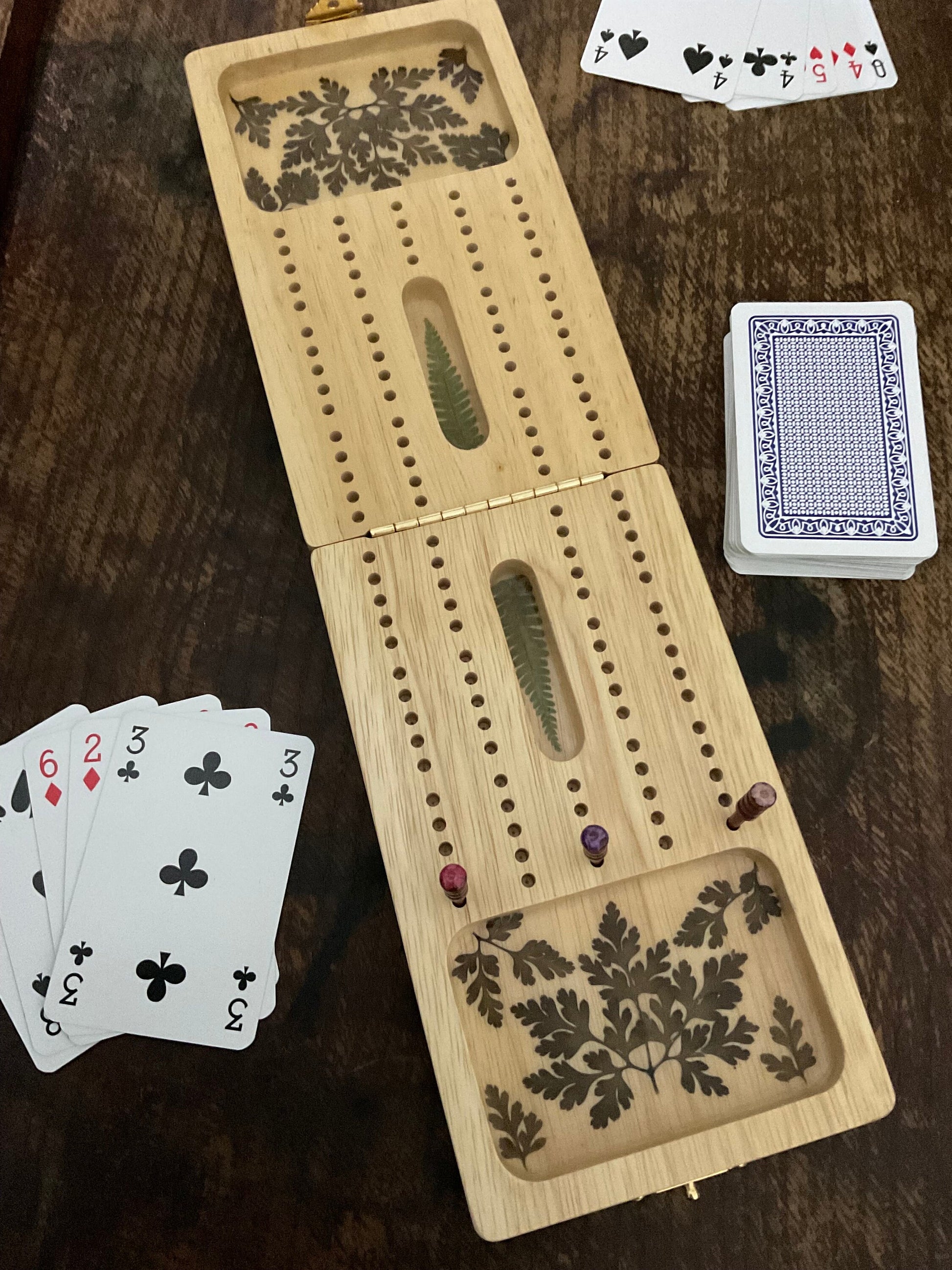 Folding botanical Cribbage board, with real Fern leaves and herb Robert blossom flowers shabby chic cottagecore goblincore unique nature