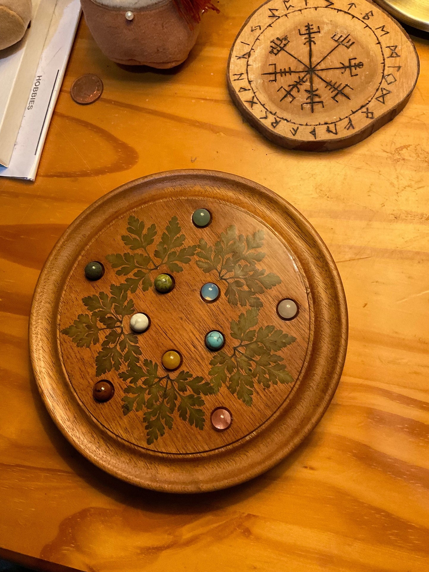 Botanical Pentagon solitaire pentagram board, with preserved herb Robert, gemstone counter cottagecore goblincore unique nature