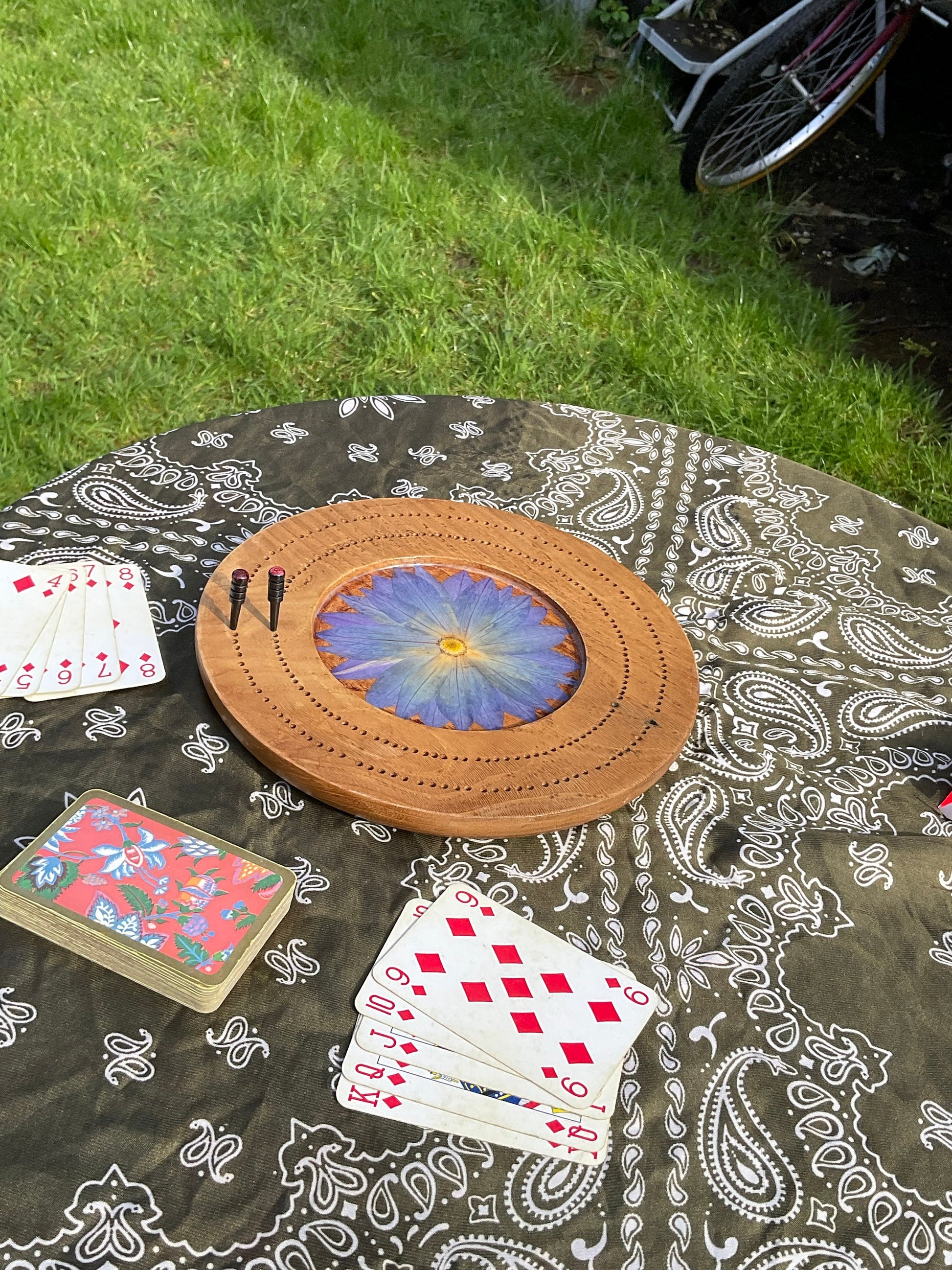 Rare circular Handmade botanical Cribbage board, with blossom flowers shabby chic cottagecore goblincore unique nature