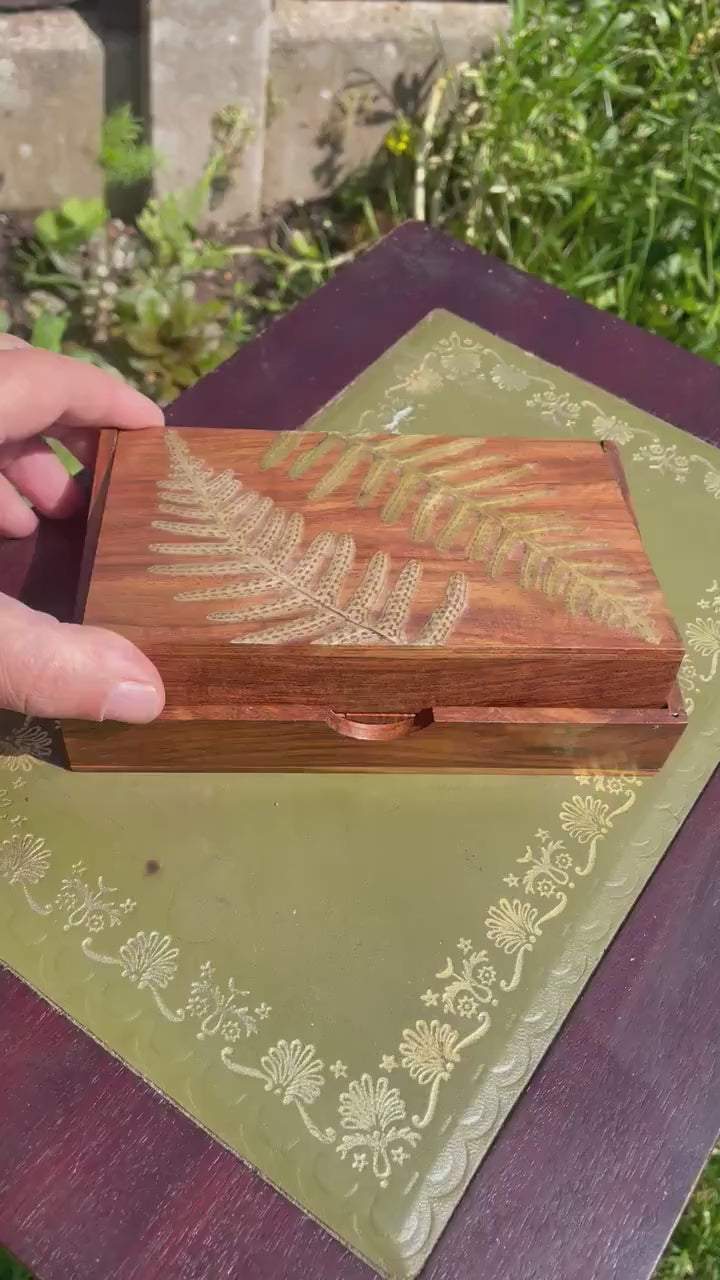 Botanical dominoes box, with real polypody fern leaves cottagecore goblincore unique nature fae handmade boardgame